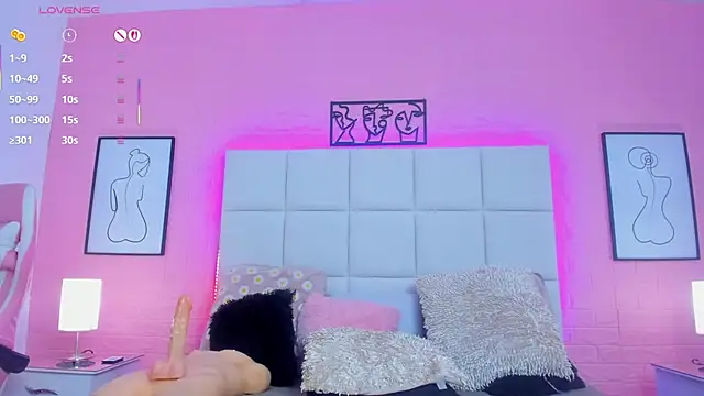 charlotte_kisss webcam