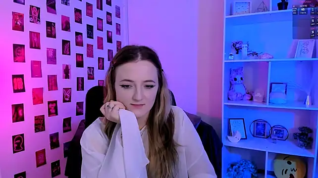 luna_berryy webcam