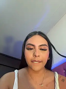 Aylin_Fox webcam