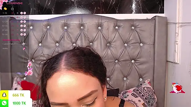 LAILAGUMMY webcam