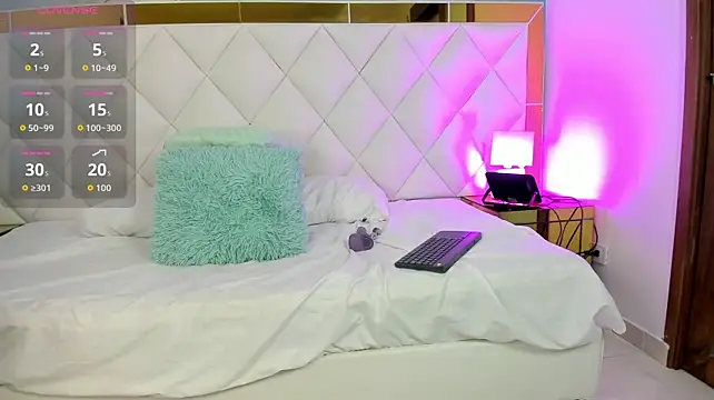 Tara_Vinter616 webcam