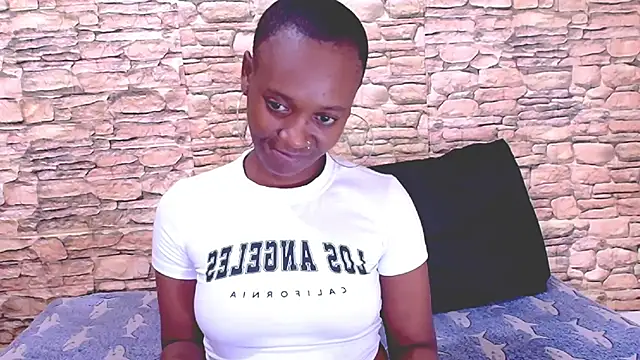 EbonyOlive69 webcam