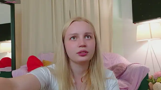 Beatrica_Klein webcam