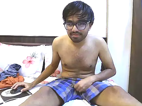 BoyzaraHatke live cam on StripChat