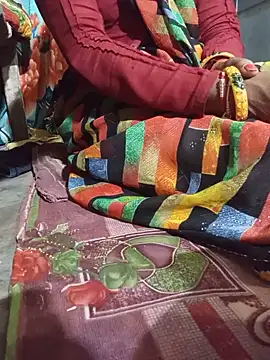 Mahadevi4050 live cam on StripChat