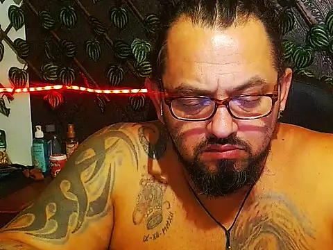 mr_wolf46 webcam