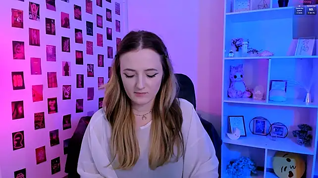 luna_berryy webcam