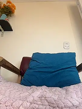 LilaRvsh webcam