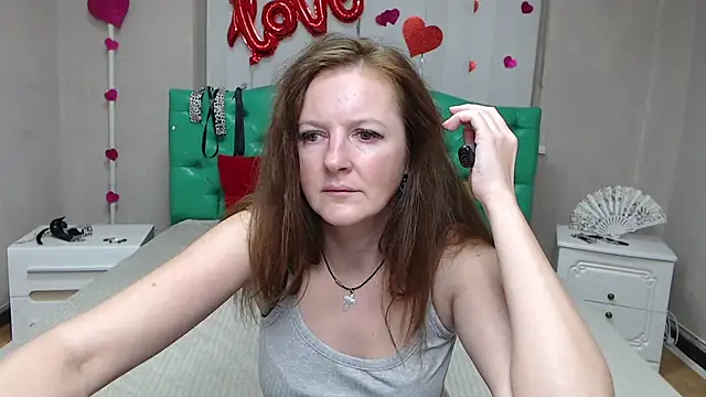 MeganPirs live cam on StripChat