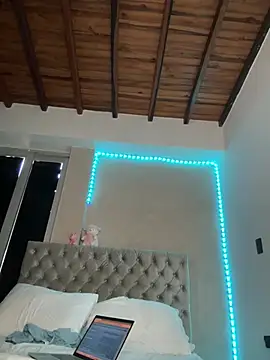 Sarasweet_sex webcam