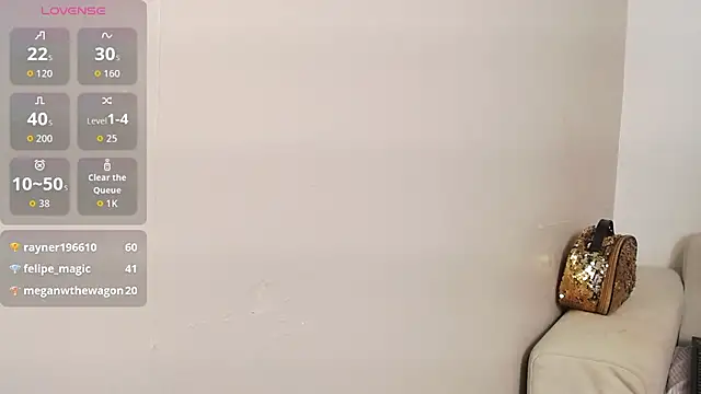 queen_adhara webcam