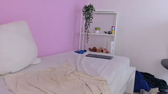 SeleneGibson__ webcam