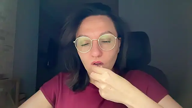 KamilaXHot webcam