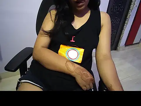 BabyNaina webcam