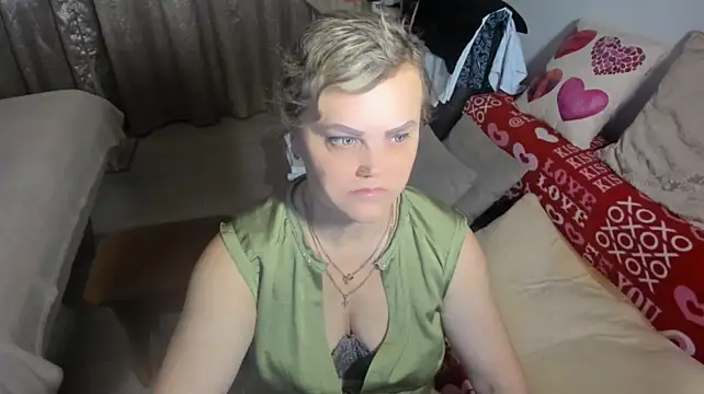 MildMature webcam