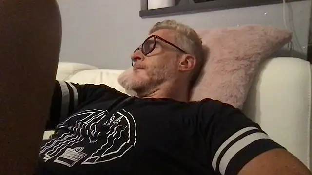 Axl_hot webcam