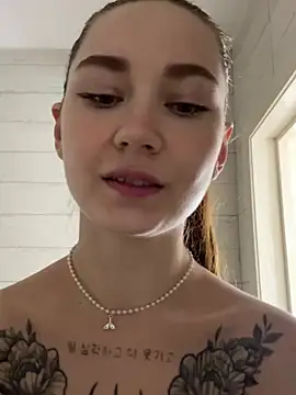 OliviaBrayan webcam