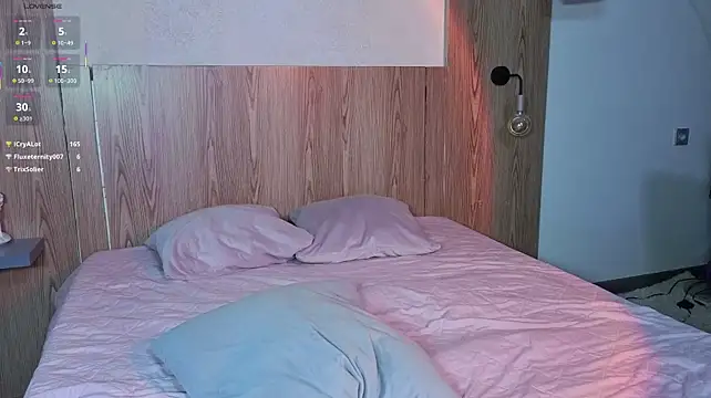 Nora_Kresss webcam