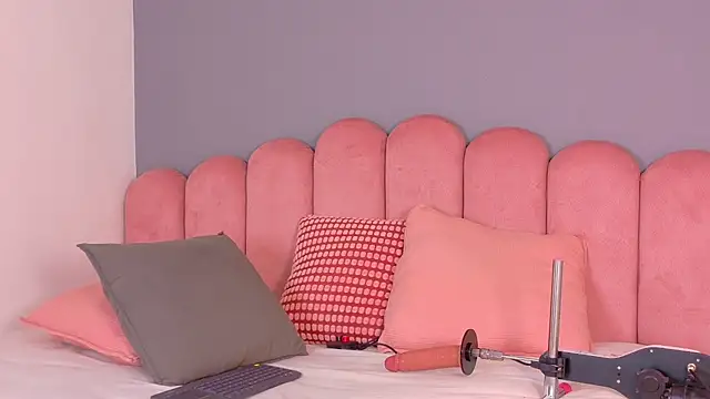 SamanthaMorgan__ webcam