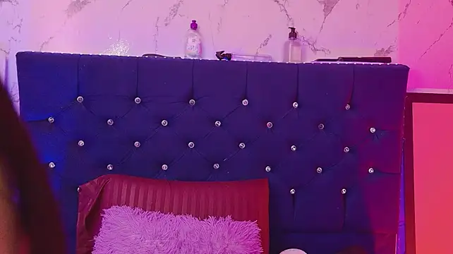 Dakotaa_Johnson webcam