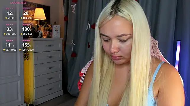 _Loneve__ webcam