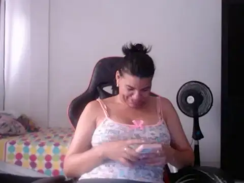 Adriana_0312 webcam