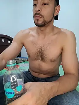 Cris_LaCobra_ live cam on StripChat