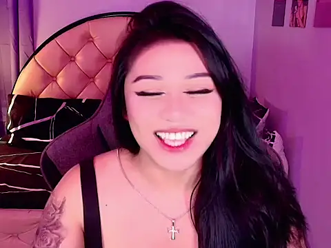 SexxyTsLoverr webcam