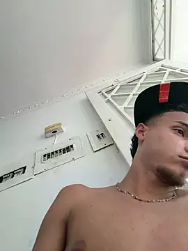 friends_lust_latin webcam