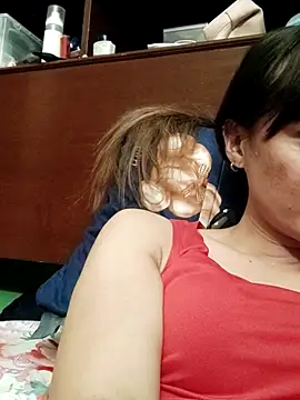 QueenSoreal webcam