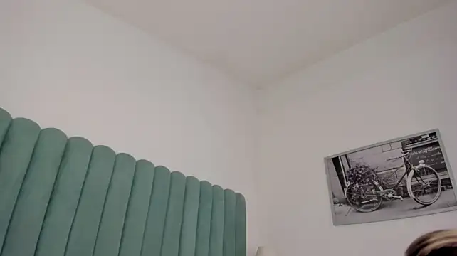 kimjonnes01 webcam