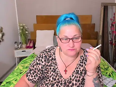 Sugarmommy_69X webcam