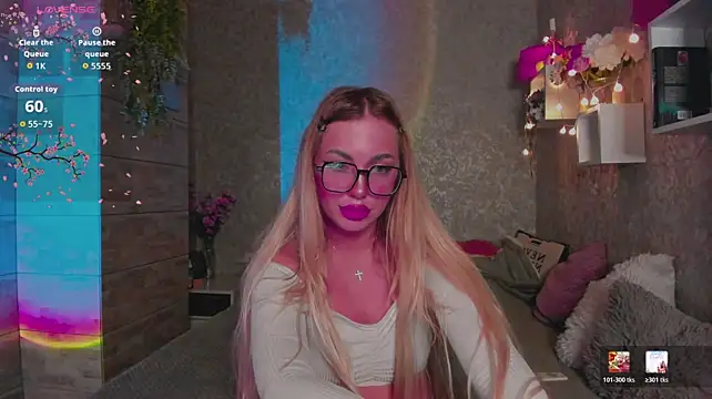 Mika_Rayy webcam