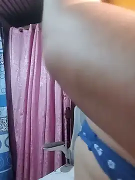 xxseducemaexx webcam