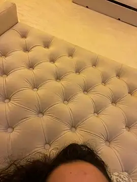 Bold-arabic-vibes webcam