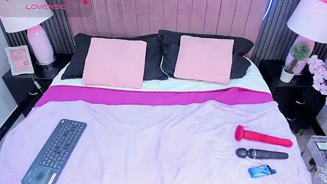 Alanaa_Williams webcam