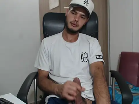 Ethan_Rose webcam