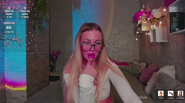 Mika_Rayy webcam