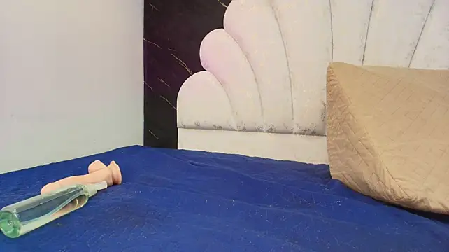 kissme_luna webcam