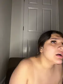treasurebabii webcam