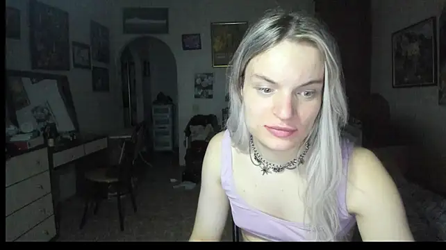 milliKira006 webcam
