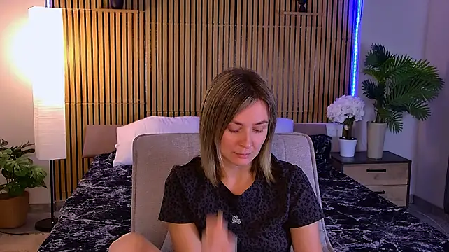 EmeraldGlow webcam