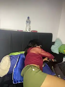 hotwife26 webcam