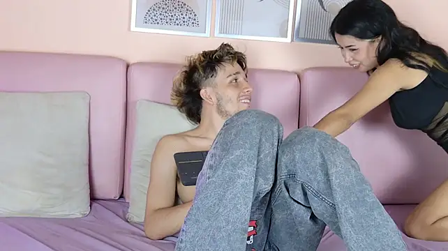 JazAndMaxxx webcam