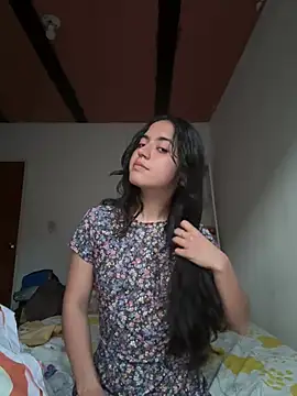 ViolettaSummer webcam