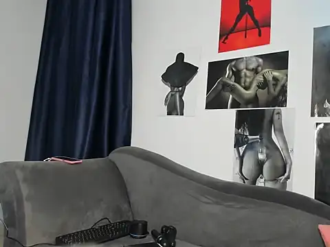 tinydolll webcam