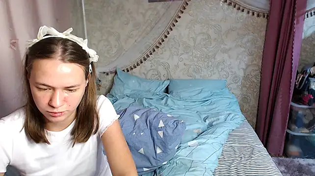 leila_bambi_ webcam