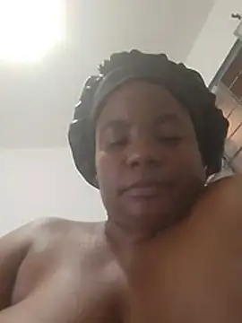 bigtitssxx webcam