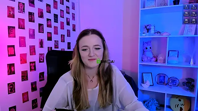 luna_berryy webcam