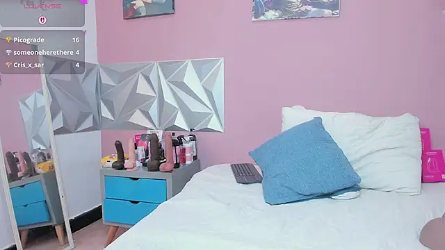 mia_gold_ webcam